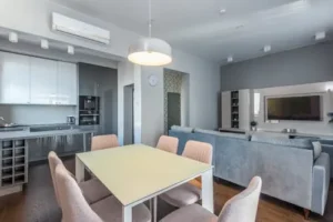 Can I live in San Diego without a long-term rental contrac